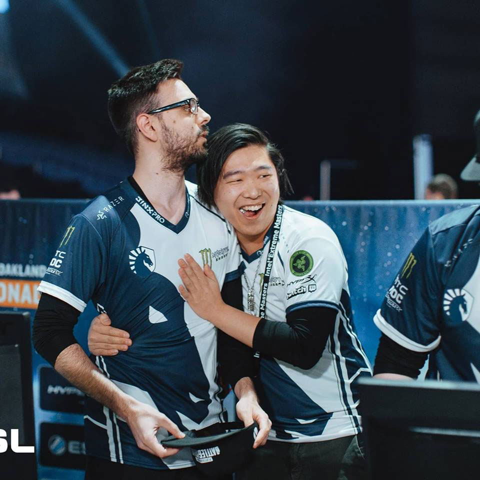 Keiron clutching a win at IEM Oakland and Molnman cheering/hugging him