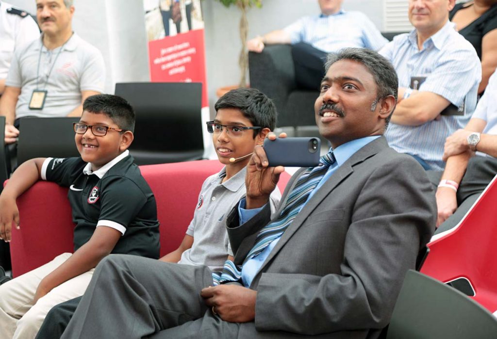 Reuben-Paul-Reach-Alcance-1